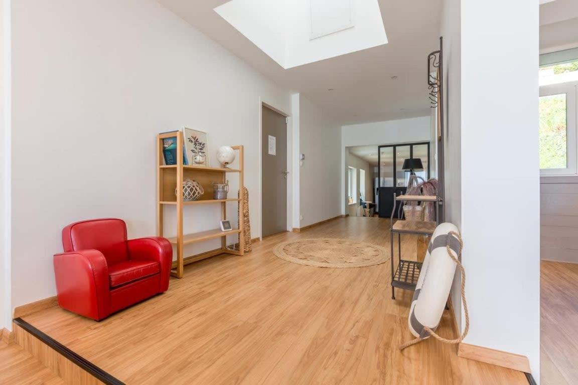 LES PIEDS DANS L'EAU - Bel appartement - Vue mer - 6 personnes Cancale Extérieur photo