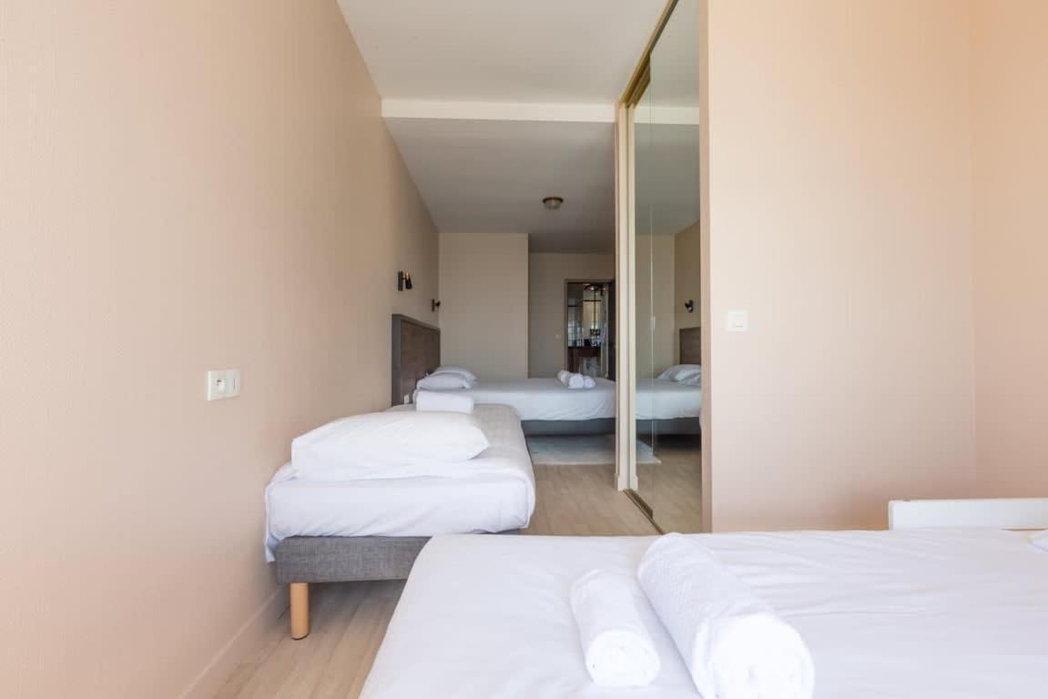 LES PIEDS DANS L'EAU - Bel appartement - Vue mer - 6 personnes Cancale Extérieur photo