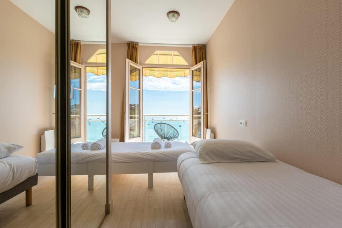 LES PIEDS DANS L'EAU - Bel appartement - Vue mer - 6 personnes Cancale Extérieur photo